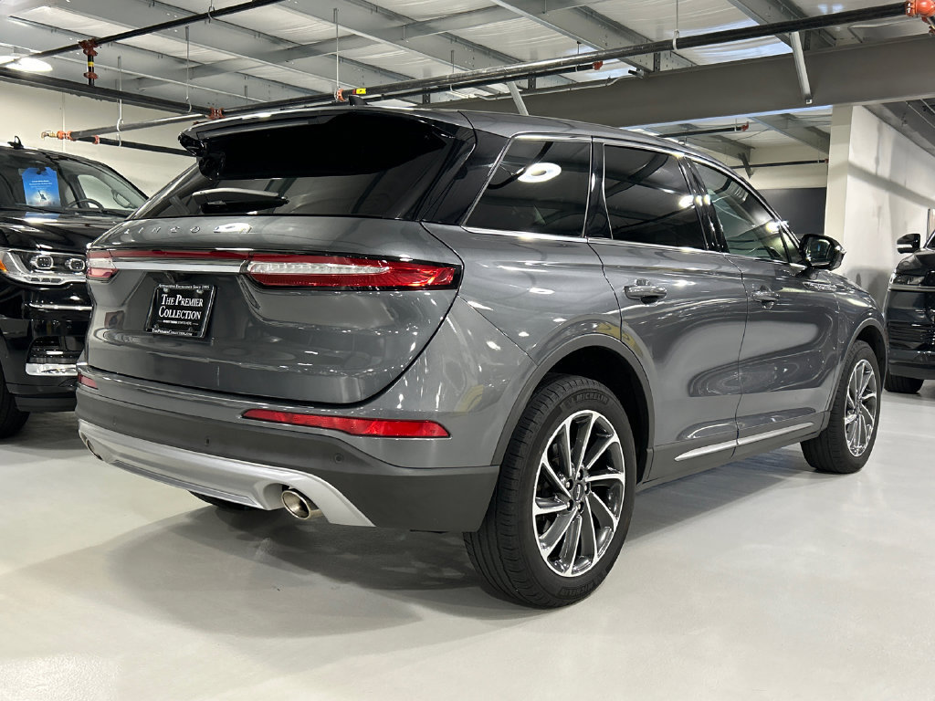 Used 2023 Lincoln Corsair AWD w/ Equipment Group 101A image 2