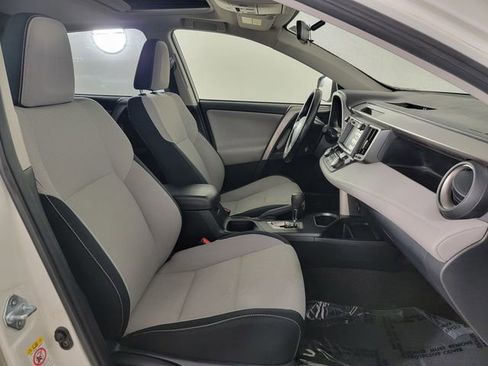 Used 2016 Toyota RAV4 XLE image 18
