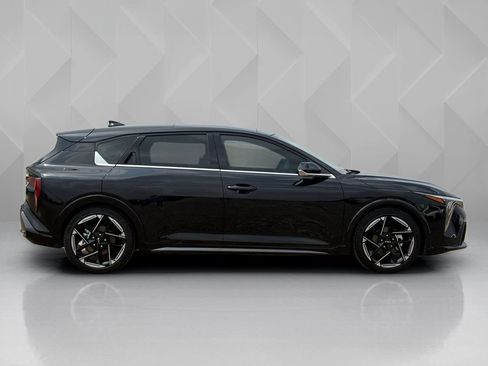 New 2026 Kia K4 GT-Line Turbo w/ GT-Line Premium Package FWD image 4