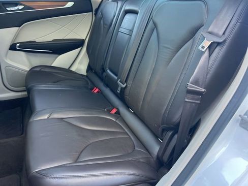 Used 2019 Lincoln MKC Select w/ Select Plus Package image 30