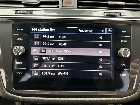 Used 2022 Volkswagen Tiguan SE image 17