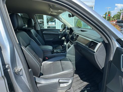 Used 2022 Volkswagen Atlas SE AWD/4WD image 24