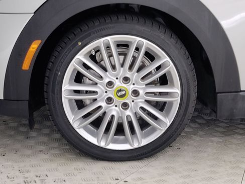 Certified 2022 MINI Cooper SE image 10