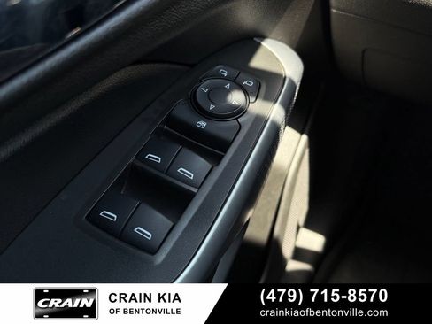 Used 2025 Chevrolet Trax RS FWD image 10