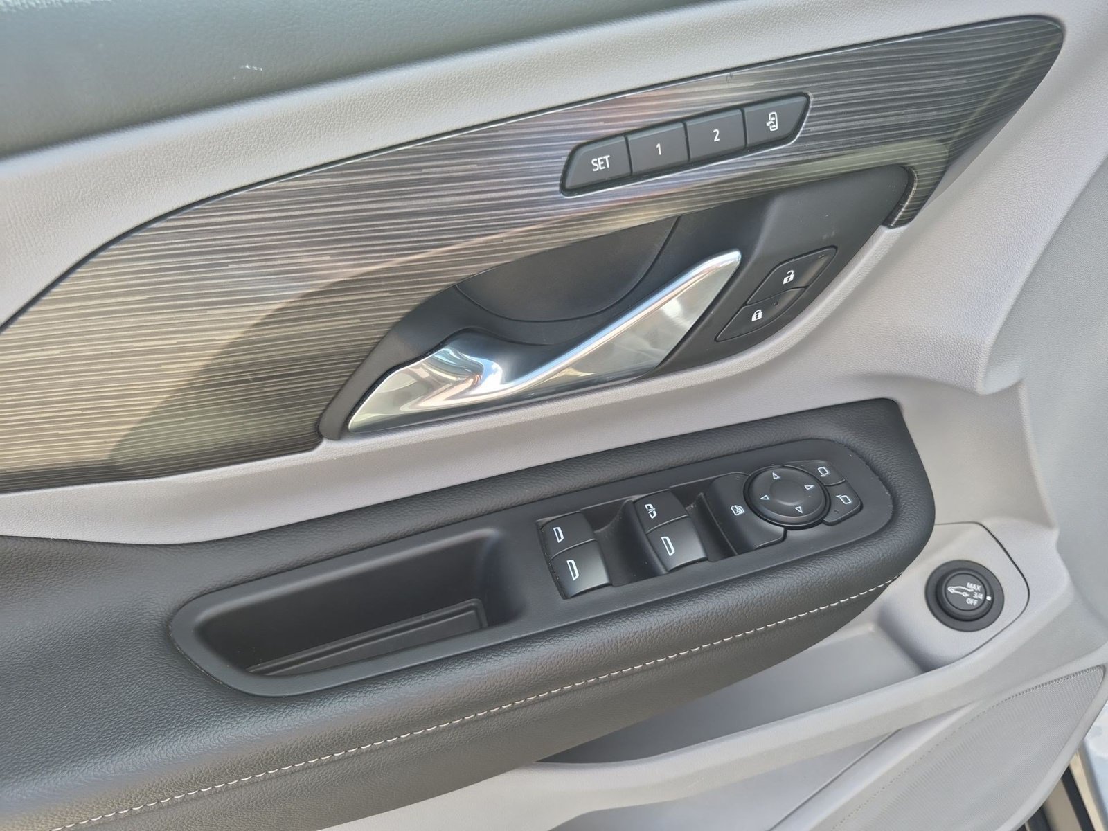 Certified 2024 GMC Terrain SLT AWD/4WD image 22