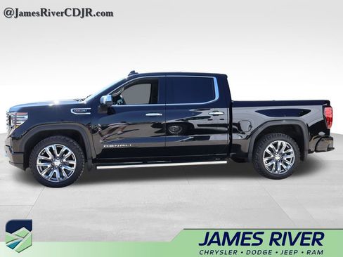 Used 2023 GMC Sierra 1500 Denali AWD/4WD image 2
