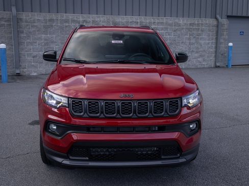 New 2026 Jeep Compass Latitude image 2