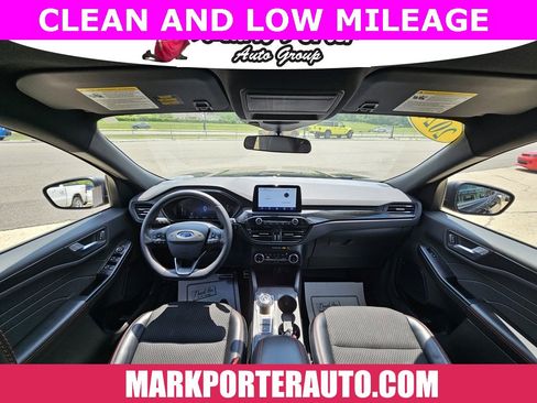 Used 2024 Ford Escape ST-Line image 29