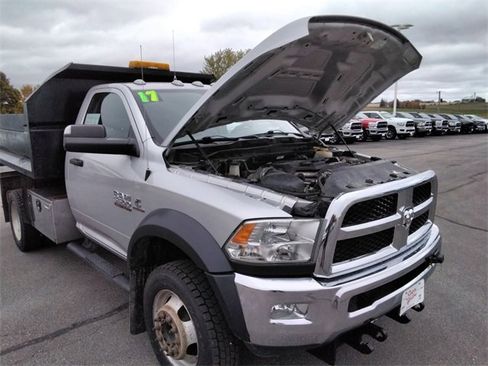 Used 2017 RAM 5500 Tradesman w/ Power & Remote Entry Group image 10