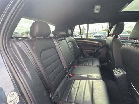 Used 2018 Volkswagen GTI Autobahn image 11
