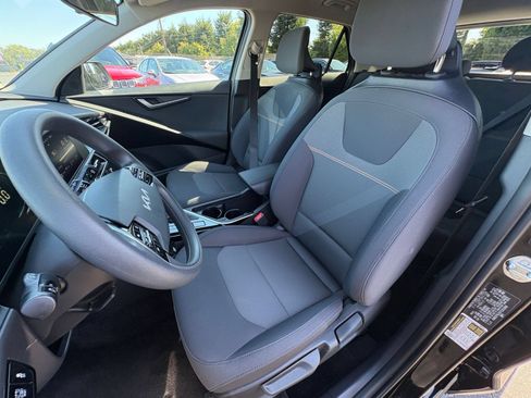 Used 2026 Kia Niro LX FWD image 34