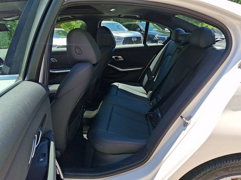 Used 2020 BMW 330i xDrive Sedan w/ Convenience Package AWD/4WD image 10