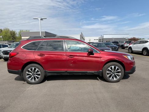 Used 2017 Subaru Outback 3.6R Limited AWD/4WD image 14