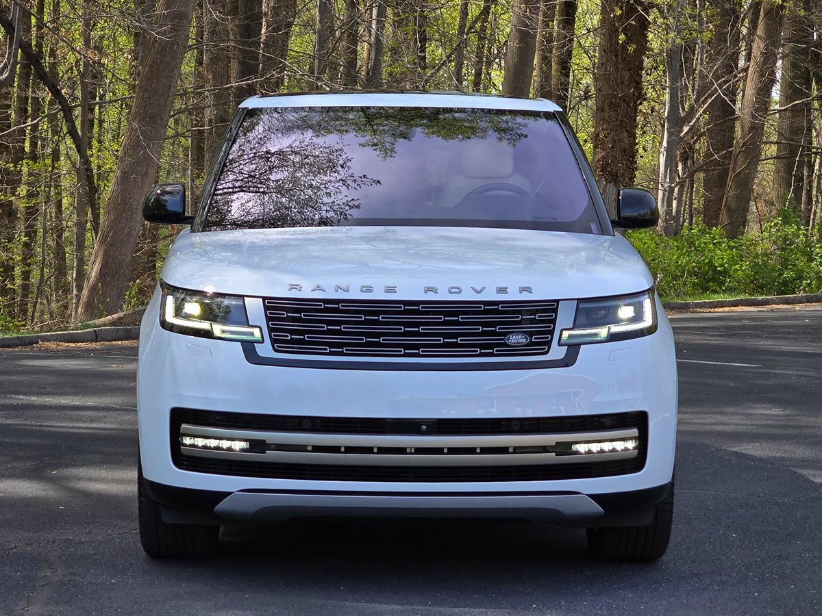 Used 2023 Land Rover Range Rover SE AWD/4WD image 8