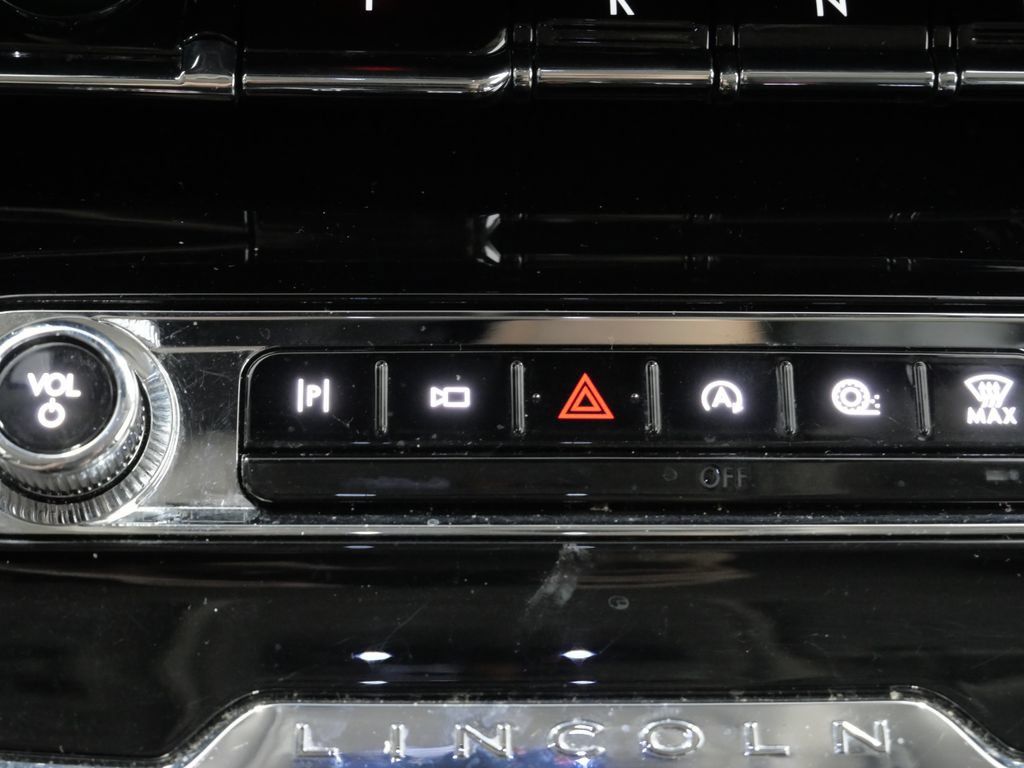 Used 2023 Lincoln Corsair FWD image 20