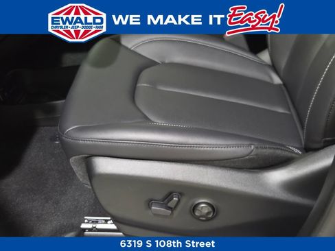 New 2027 Chrysler Pacifica LX FWD image 13
