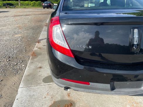 Used 2014 Lincoln MKS AWD w/ Equipment Group 101A image 28