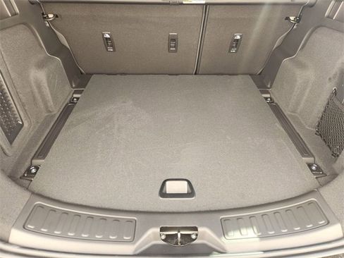 Used 2026 Land Rover Discovery Sport Landmark image 22