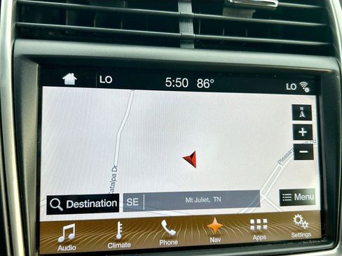 Used 2017 Lincoln MKX Reserve w/ Lincoln MKX Climate Package FWD image 34