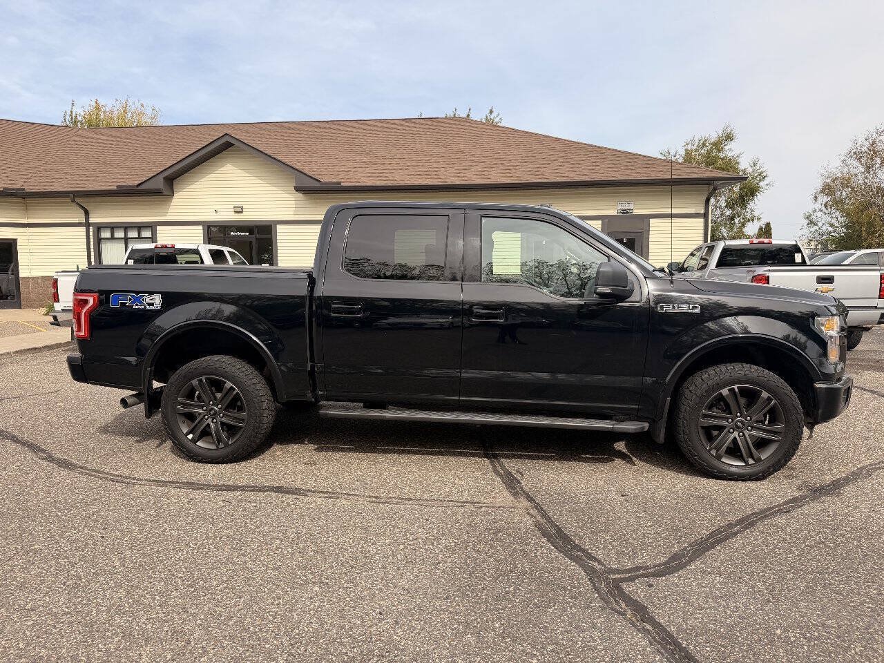 Used 2016 Ford F150 XLT w/ Equipment Group 302A Luxury AWD/4WD image 3