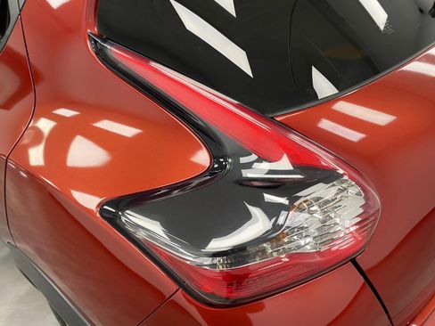 Used 2015 Nissan Juke SV w/ Technology Package image 13