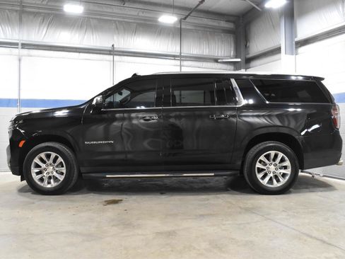 Used 2023 Chevrolet Suburban Premier AWD/4WD image 22