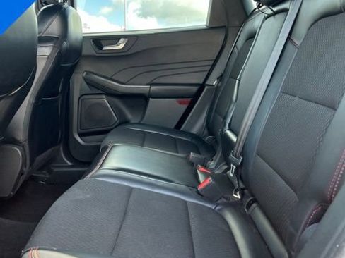Used 2025 Ford Escape ST-Line FWD image 10