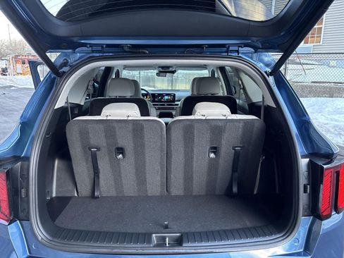 Used 2025 Kia Sorento EX image 24