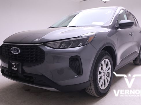 New 2025 Ford Escape Active w/ Cold Weather Package image 1
