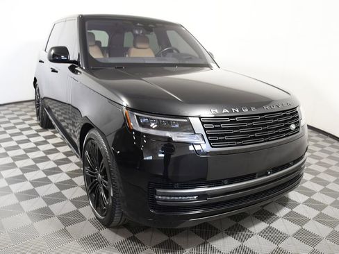 Used 2023 Land Rover Range Rover SE AWD/4WD image 9