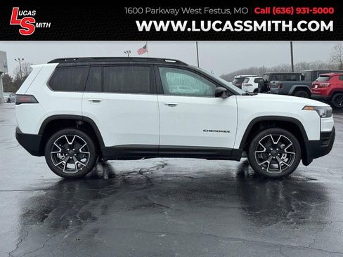 New 2026 Jeep Cherokee Overland image 1