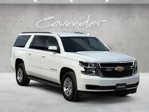 Used 2016 Chevrolet Suburban LT RWD image 2