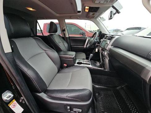 Used 2016 Toyota 4Runner SR5 Premium AWD/4WD image 8