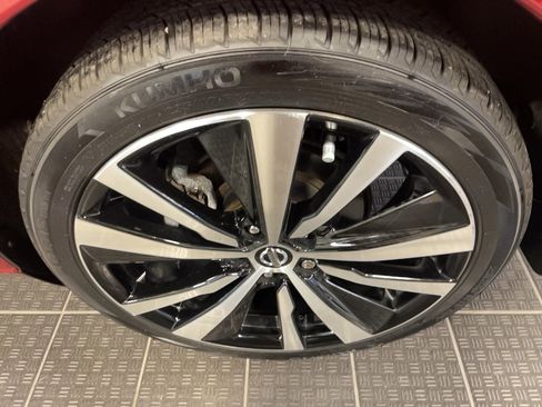 Used 2021 Nissan Altima 2.5 SR w/ SR Premium Package image 5