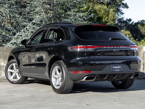 Certified 2021 Porsche Macan AWD/4WD image 3