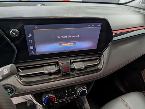 Used 2024 Chevrolet TrailBlazer RS w/ Driver Confidence Package image 25