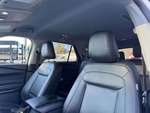 Certified 2022 Ford Explorer XLT w/ Equipment Group 202A image 33