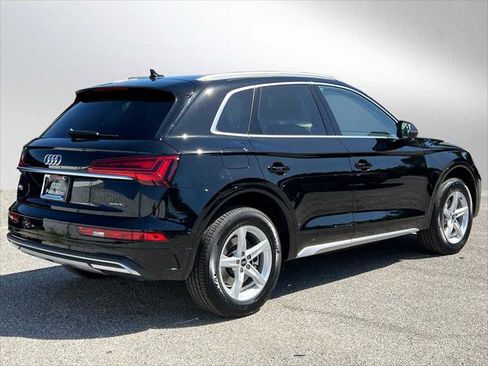 Used 2024 Audi Q5 2.0T Premium w/ Convenience Package image 5