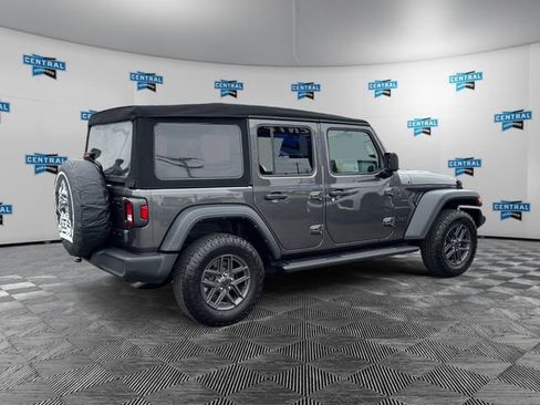 Used 2024 Jeep Wrangler Unlimited Sport AWD/4WD image 6
