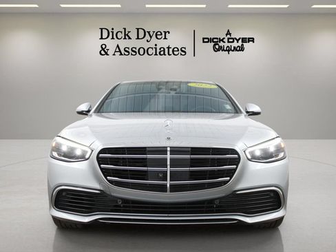 Used 2022 Mercedes-Benz S 580 4MATIC Sedan image 4