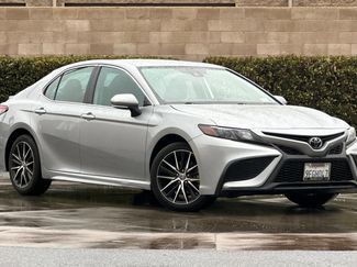 Used 2023 Toyota Camry SE video 2