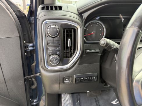Used 2020 Chevrolet Silverado 2500 LTZ AWD/4WD image 17