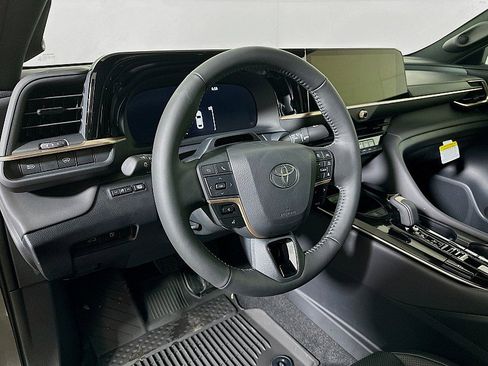 New 2026 Toyota Crown image 9