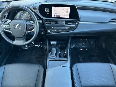Certified 2025 Lexus ES 350 image 13