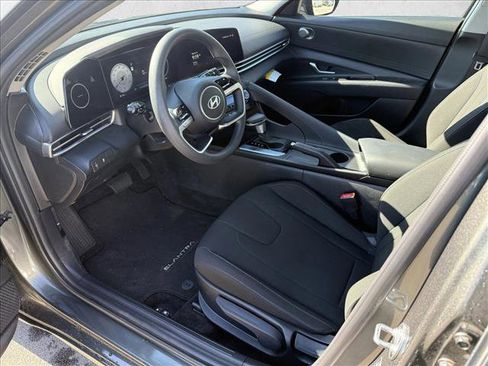 Certified 2024 Hyundai Elantra SEL FWD image 9