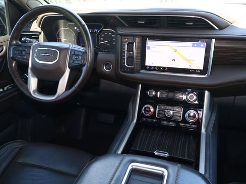 Used 2021 GMC Yukon Denali RWD image 9