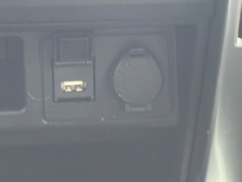 Used 2021 Toyota 4Runner SR5 image 6