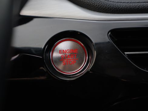 Used 2023 Acura MDX SH-AWD image 34