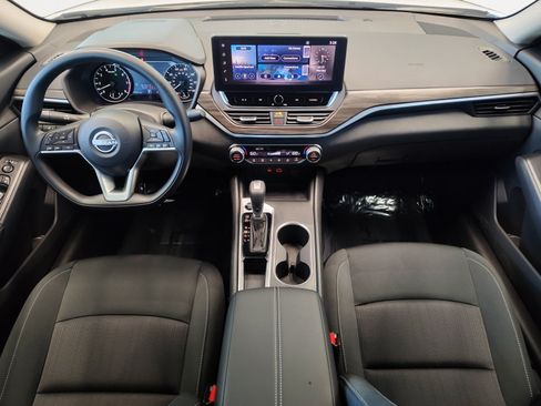 Used 2026 Nissan Altima 2.5 SV w/ SV Special Edition Package FWD image 3