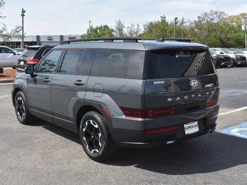 Used 2025 Hyundai Santa Fe SEL FWD image 7